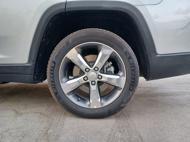 grand Cherokee