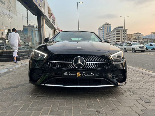 مرسيدس E200