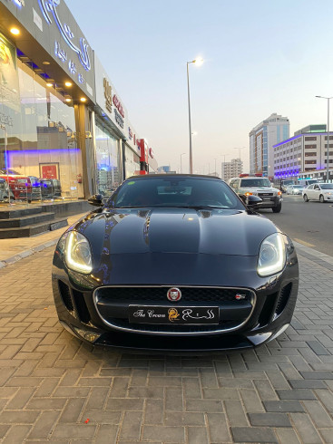 جاكوار V6
